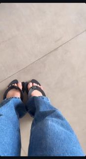 Cela Lopes feet photo 2
