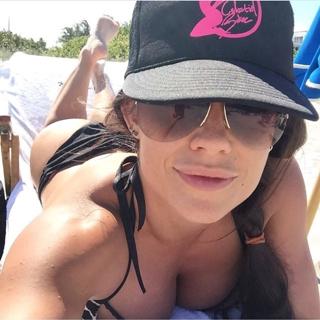 Celeste Bonin feet photo thumbnail