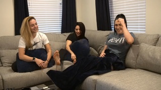 Celeste Bonin feet photo thumbnail