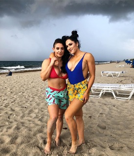 Celeste Bonin feet photo thumbnail