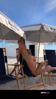 Celeste Bright feet photo 8