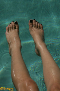 Celeste Fuentes feet photo 4