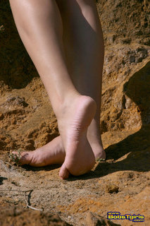 Celeste Fuentes feet photo 6
