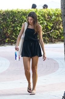 Celine Farach feet photo 11