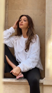 Celine Farach feet photo 3
