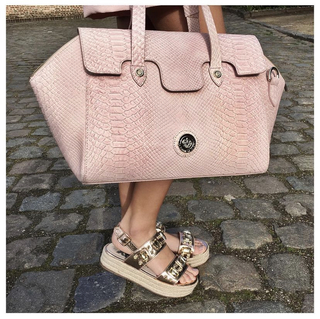 Celine Van Ouytsel feet photo 20