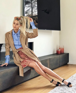 Celine Van Ouytsel feet photo 6