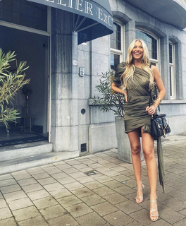 Celine Van Ouytsel feet photo 1