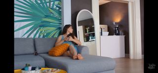 Cemre Baysel feet photo thumbnail