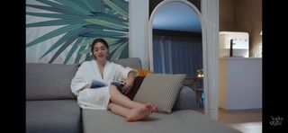 Cemre Baysel feet photo thumbnail