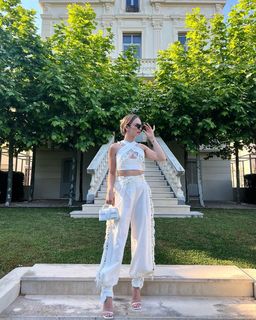 Cemre Solmaz feet photo thumbnail