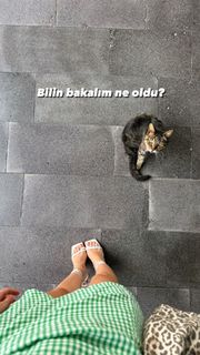 Cemre Solmaz feet photo thumbnail