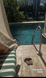 Cemre Solmaz feet photo thumbnail