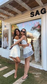 Cemre Solmaz feet photo thumbnail