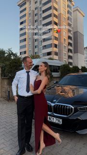 Cemre Solmaz feet photo thumbnail