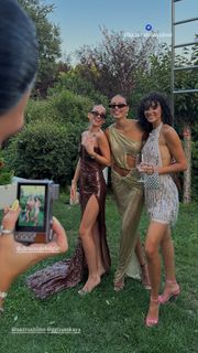 Cemre Solmaz feet photo thumbnail