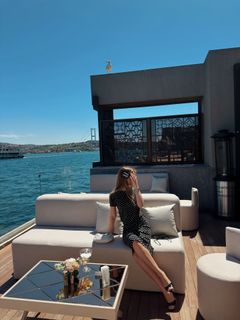 Cemre Solmaz feet photo 3