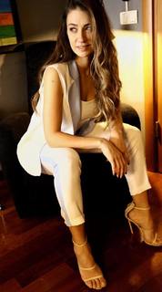 Ceren Benderlioglu feet photo 9