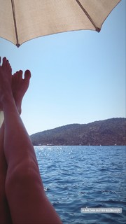 Ceren Moray feet photo 17
