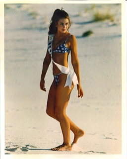 Cerina Vincent feet photo thumbnail