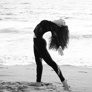 Cerina Vincent feet photo thumbnail