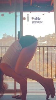 Cerina Vincent feet photo thumbnail