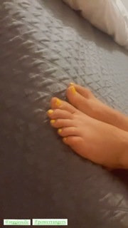 Cerina Vincent feet photo thumbnail