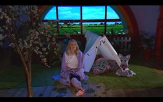 Cerrie Burnell feet photo 15