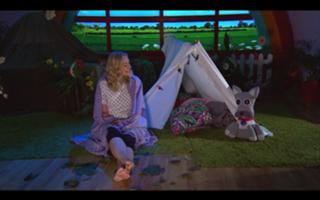 Cerrie Burnell feet photo 14