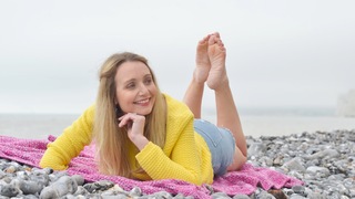 Cerrie Burnell feet photo 4