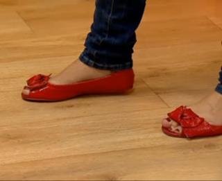 Cerrie Burnell feet photo 2