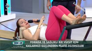 Ceyda Düvenci feet photo thumbnail