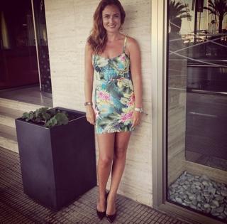 Ceyda Düvenci feet photo thumbnail