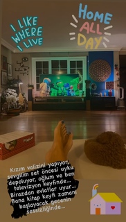 Ceyda Düvenci feet photo thumbnail