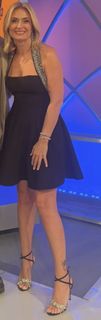 Ceyda Düvenci feet photo thumbnail