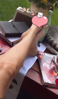 Ceyda Düvenci feet photo 2