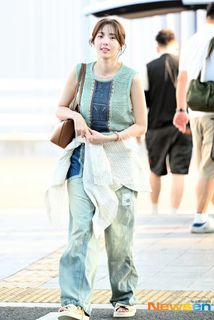 Chae Soo-bin feet photo 11
