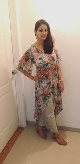 Chahat Khanna feet photo 1