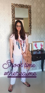 Chahat Khanna feet photo 17