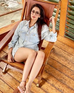 Chahat Khanna feet photo 19