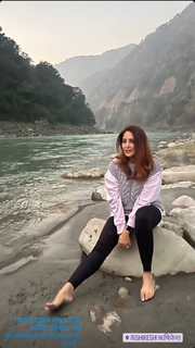Chahat Khanna feet photo 19