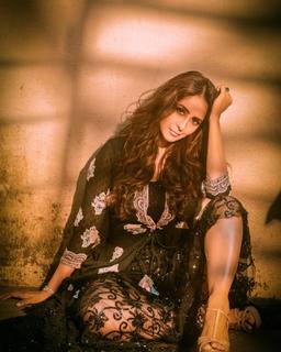 Chahat Khanna feet photo 15