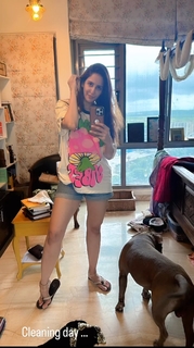 Chahat Khanna feet photo 7