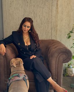 Chahat Khanna feet photo 11