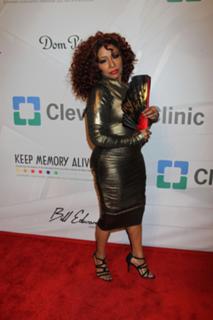 Chaka Khan feet photo 17