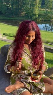 Chaka Khan feet photo 13