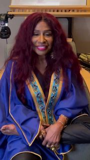 Chaka Khan feet photo 9
