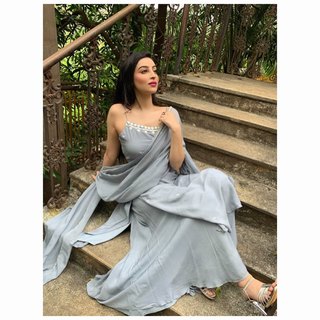 Chandni Sharma feet photo 8