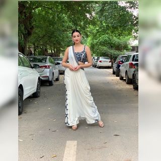 Chandni Sharma feet photo 11