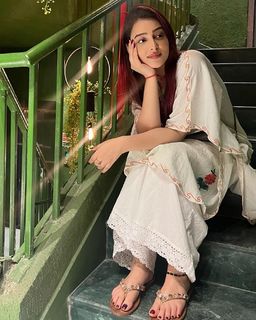Chandni Sharma feet photo 7